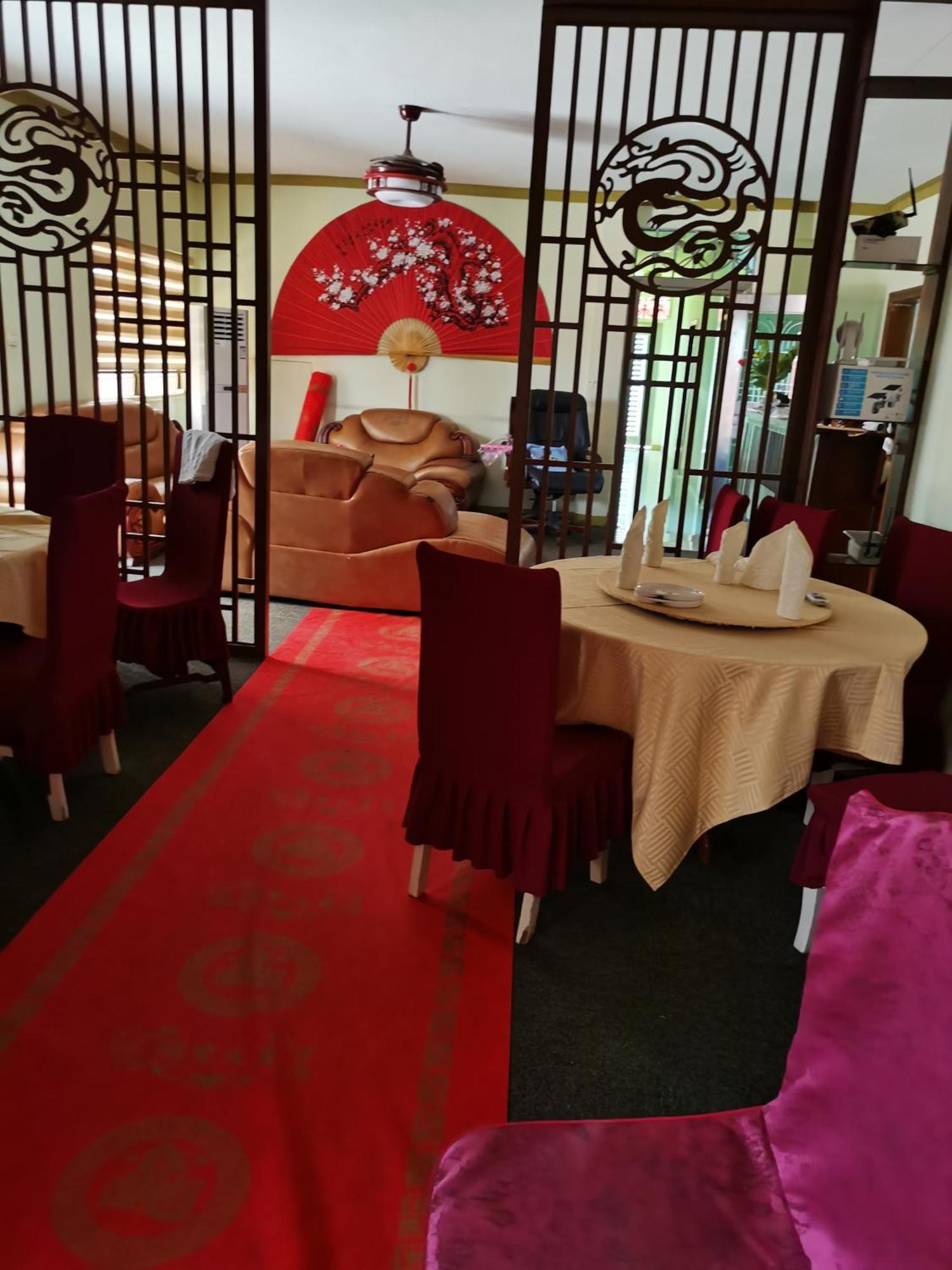 Hongyuanprimierhotel Accra Ngoại thất bức ảnh