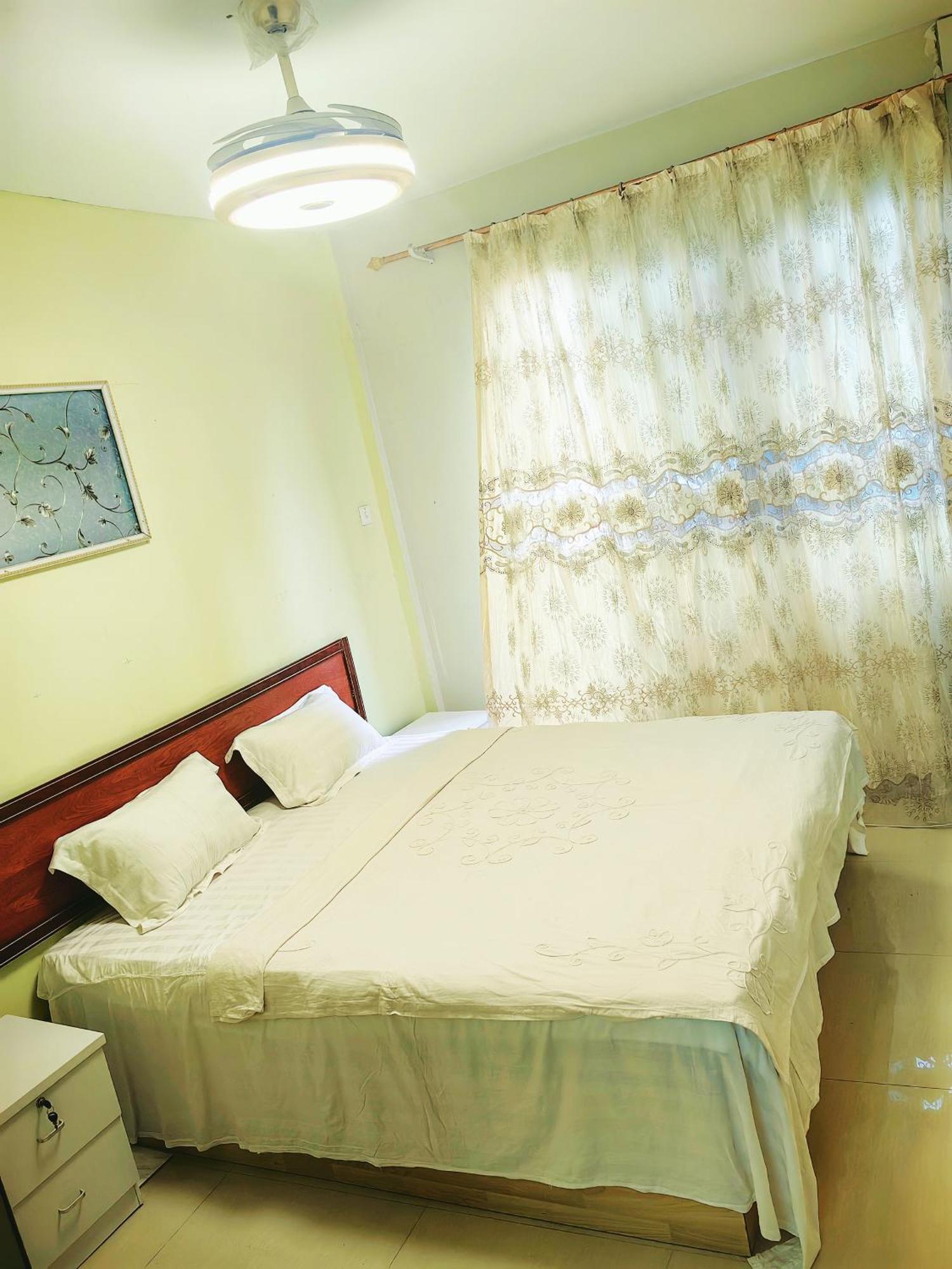Hongyuanprimierhotel Accra Ngoại thất bức ảnh